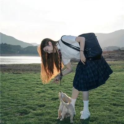 四月的女儿